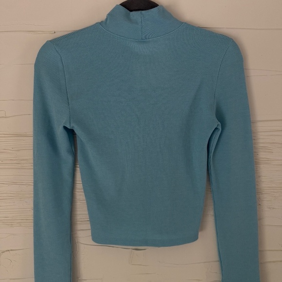 NWT! American Eagle | Size Small |  Ribbed Mock Neck Top Blue - Picture 3 of 7